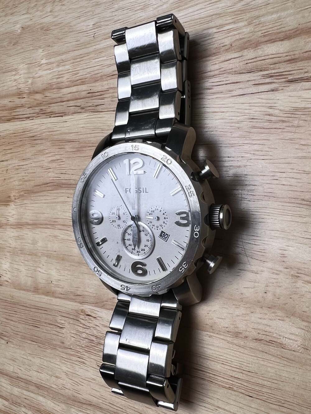 Fossil Men’s Chronograph Stainless Steel White Dial Date Watch Needs Battery - Picture 5 of 8